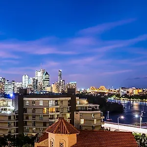 Hillcrest 4*, Brisbane Australia